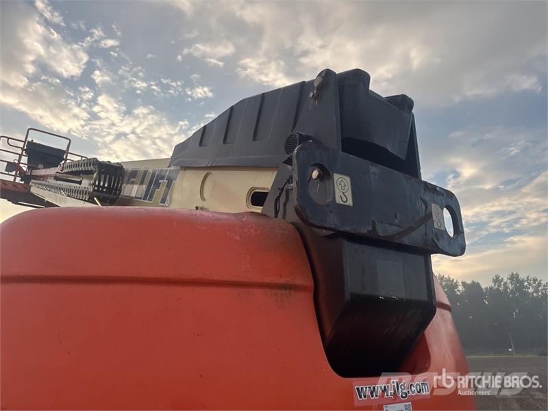 JLG 600S 4WD Diesel Telescopic Boom Lift رافعات سلة تلسكوبية