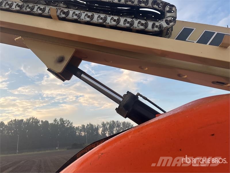 JLG 600S 4WD Diesel Telescopic Boom Lift رافعات سلة تلسكوبية