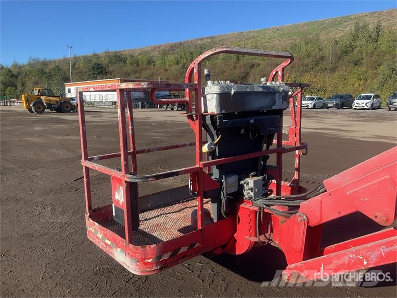 JLG 600SJ 4WD Diesel Articulating Boom Lift Knikarmhoogwerkers