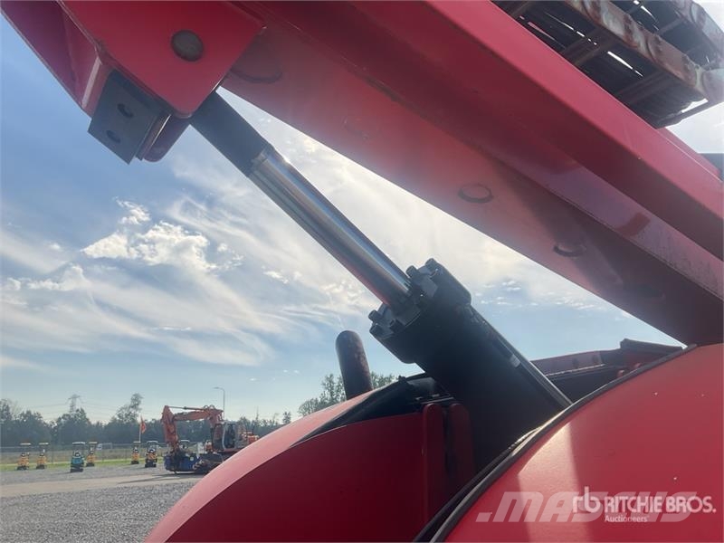 JLG 660SJ 4WD Diesel Telescopic Boom Lift Teleskopbühnen