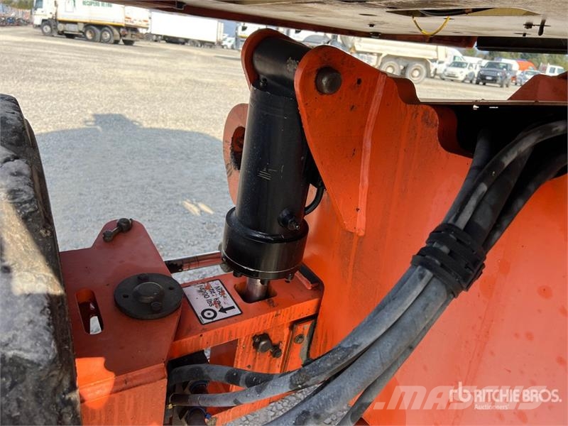 JLG 660SJ Diesel Telescopic Boom Lift Piattaforme a braccio telescopico