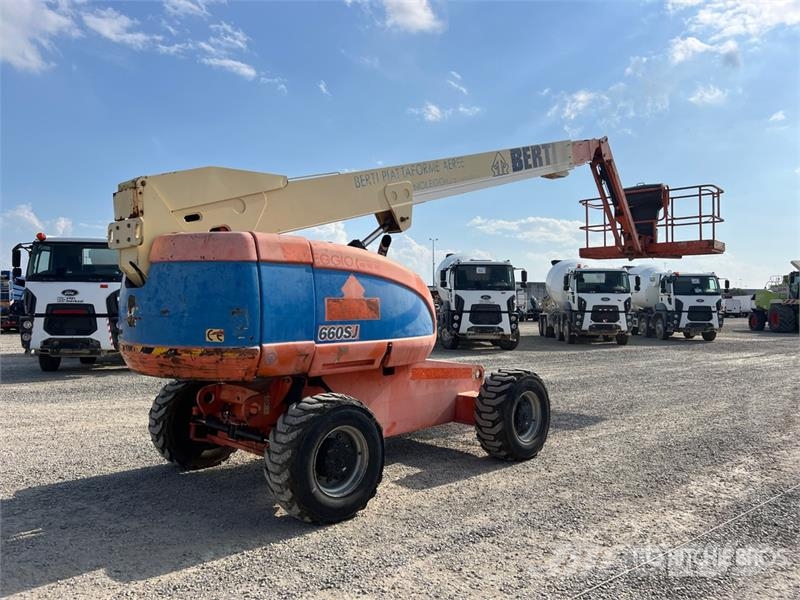 JLG 660SJ Diesel Telescopic Boom Lift Piattaforme a braccio telescopico