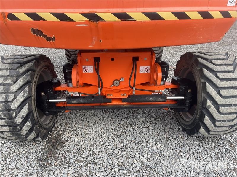 JLG 680S 4WD Diesel Telescopic Boom Lift Telescoophoogwerkers