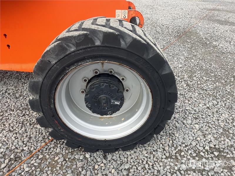 JLG 680S 4WD Diesel Telescopic Boom Lift Telescoophoogwerkers
