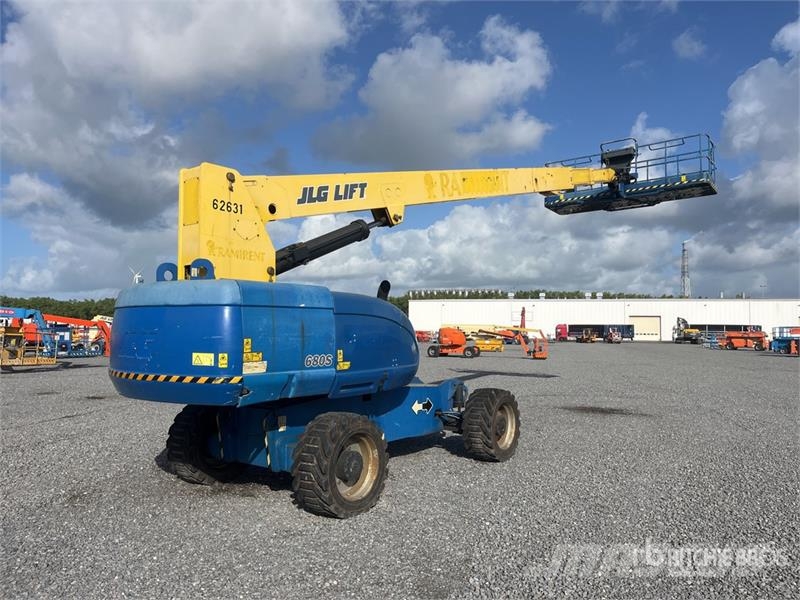 JLG 680S 4WD Diesel Telescopic Boom Lift Teleskopiskie pacēlāji