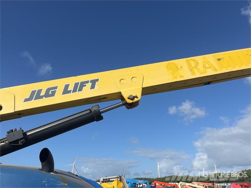 JLG 680S 4WD Diesel Telescopic Boom Lift Teleskopiskie pacēlāji