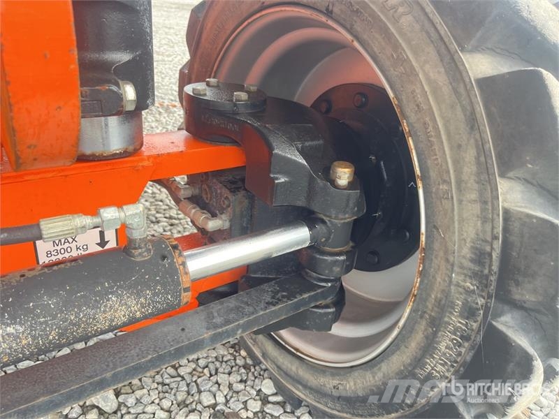 JLG 680S 4WD Diesel Telescopic Boom Lift Telescoophoogwerkers