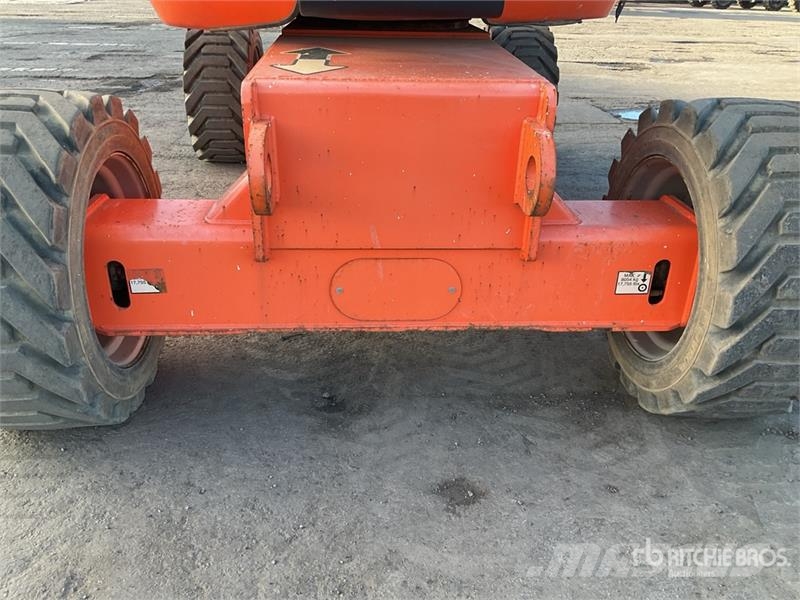 JLG 800 AJ 4WD Diesel Articulating Boom Lift Articulated boom lifts
