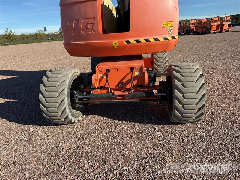 JLG 800 AJ 4WD Diesel Nacelle Articulee Articulating B Knikarmhoogwerkers