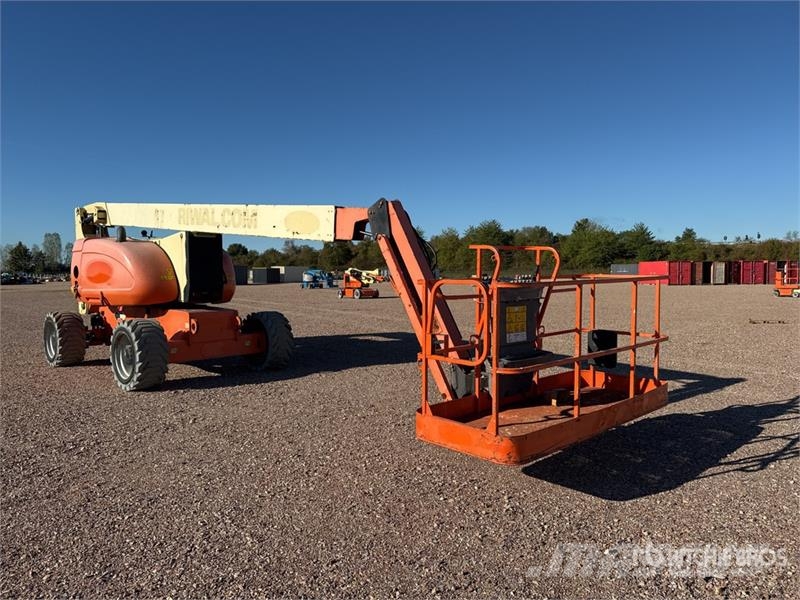 JLG 800 AJ 4WD Diesel Nacelle Articulee Articulating B Knikarmhoogwerkers
