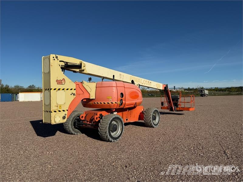 JLG 800 AJ 4WD Diesel Nacelle Articulee Articulating B Knikarmhoogwerkers