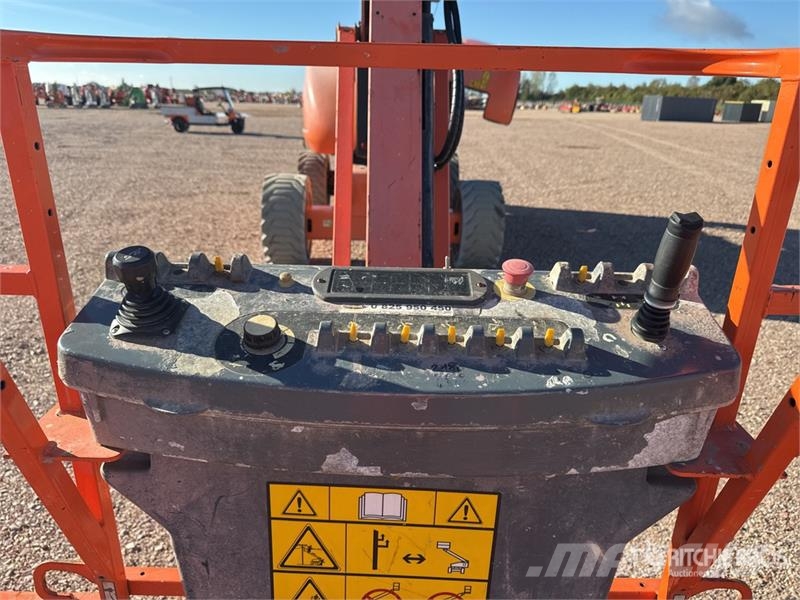 JLG 800 AJ 4WD Diesel Nacelle Articulee Articulating B Knikarmhoogwerkers