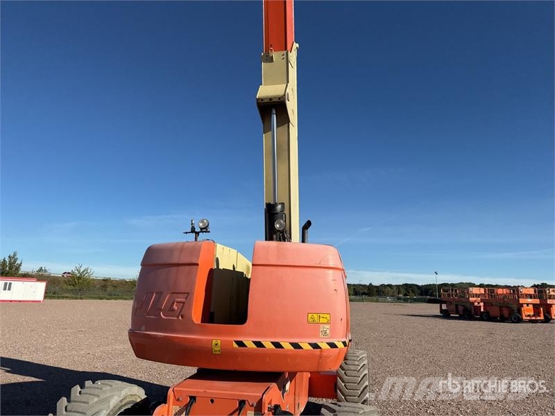JLG 800 AJ 4WD Diesel Nacelle Articulee Articulating B Knikarmhoogwerkers
