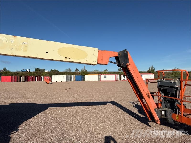 JLG 800 AJ 4WD Diesel Nacelle Articulee Articulating B Knikarmhoogwerkers