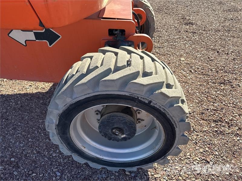 JLG 800 AJ 4WD Diesel Nacelle Articulee Articulating B Knikarmhoogwerkers