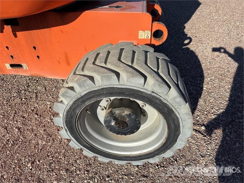 JLG 800 AJ 4WD Diesel Nacelle Articulee Articulating B Knikarmhoogwerkers