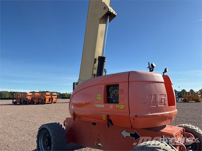 JLG 800 AJ 4WD Diesel Nacelle Articulee Articulating B Knikarmhoogwerkers