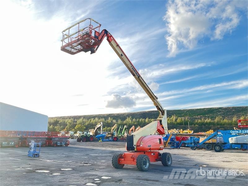 JLG 800 AJ 4WD Diesel Articulating Boom Lift Articulated boom lifts