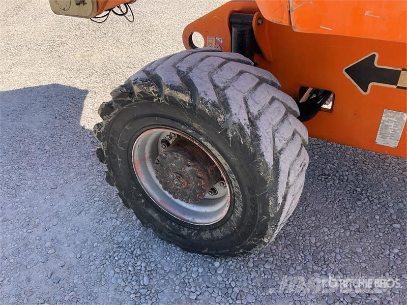 JLG 800 AJ 4WD Diesel Articulating Boom Lift Zglobne dvižne ploščadi