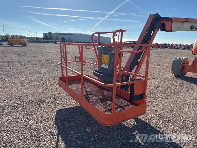 JLG 800 AJ 4WD Diesel Nacelle Articulee Articulating B Knikarmhoogwerkers