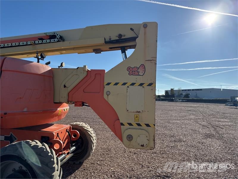 JLG 800 AJ 4WD Diesel Nacelle Articulee Articulating B Knikarmhoogwerkers