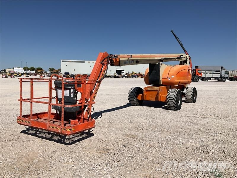 JLG 800 AJ 4WD Diesel Articulating Boom Lift Zglobne dvižne ploščadi