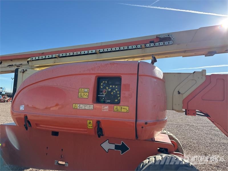 JLG 800 AJ 4WD Diesel Nacelle Articulee Articulating B Knikarmhoogwerkers