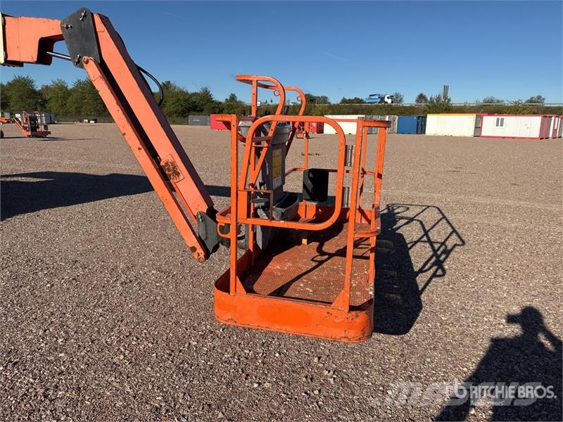 JLG 800 AJ 4WD Diesel Nacelle Articulee Articulating B Knikarmhoogwerkers