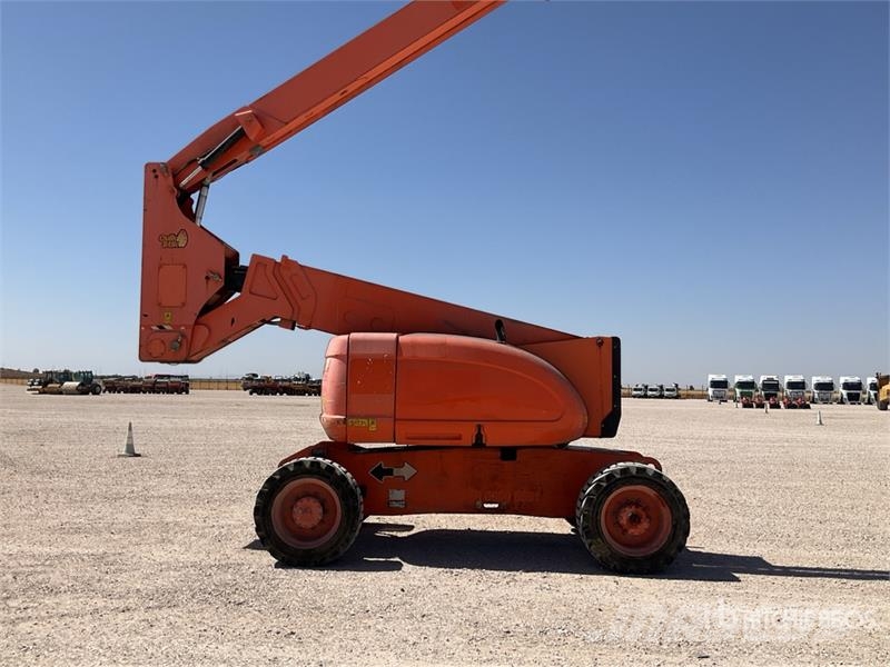 JLG 800 AJ 4WD Diesel Articulating Boom Lift Leddede bomlifter