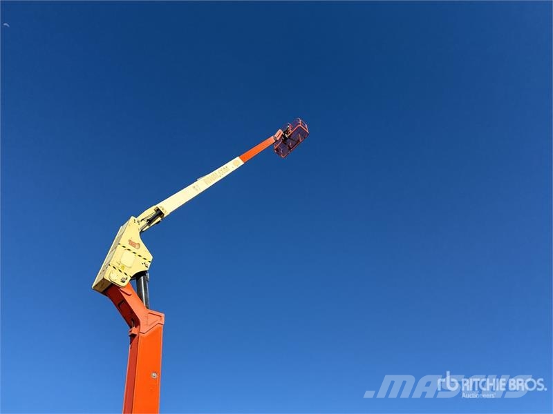 JLG 800 AJ 4WD Diesel Nacelle Articulee Articulating B Knikarmhoogwerkers