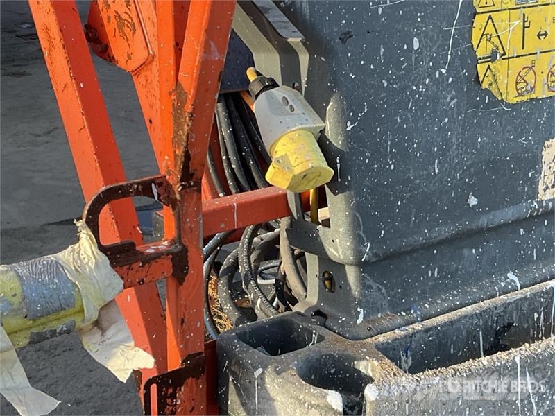 JLG 800 AJ 4WD Diesel Articulating Boom Lift Articulated boom lifts