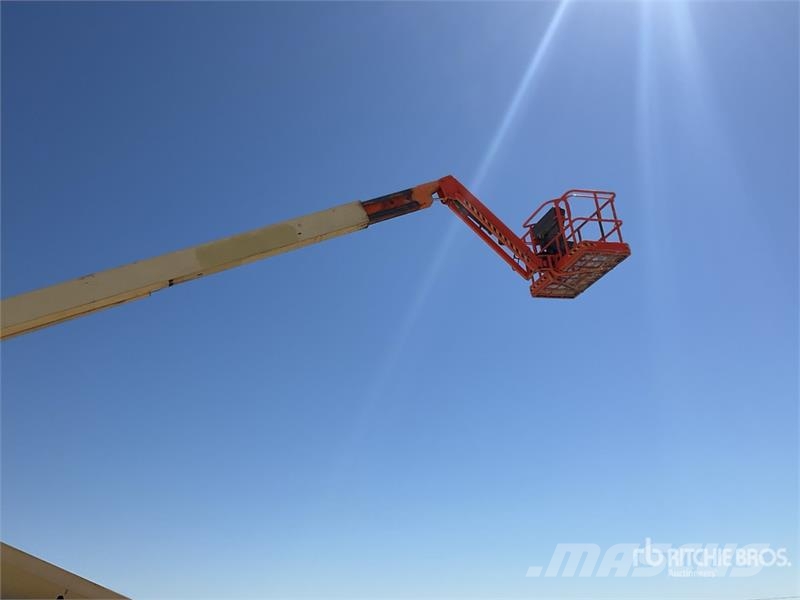JLG 800 AJ 4WD Diesel Articulating Boom Lift Zglobne dvižne ploščadi