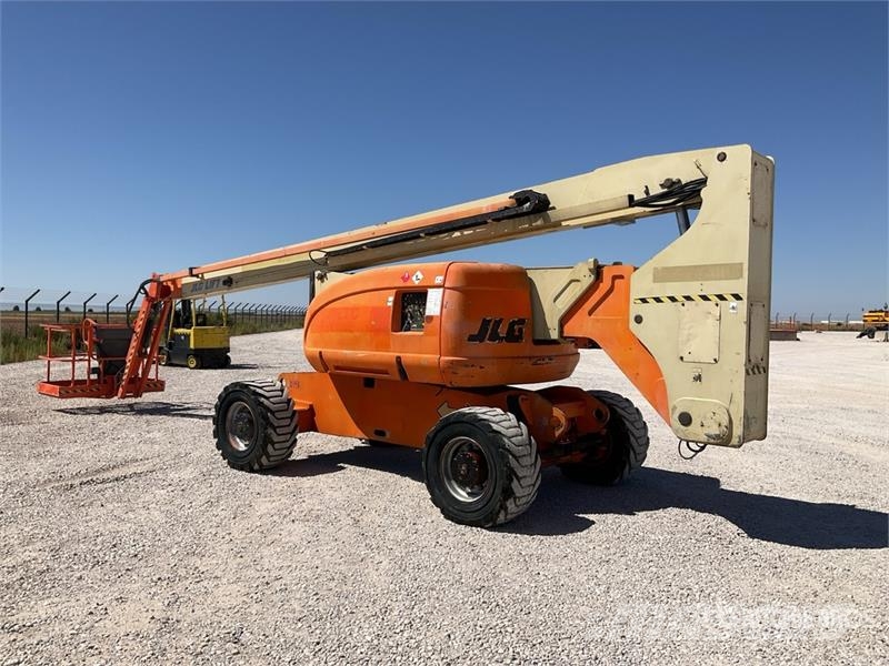JLG 800 AJ 4WD Diesel Articulating Boom Lift Zglobne dvižne ploščadi