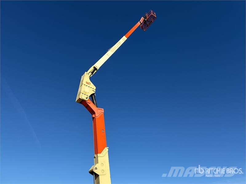 JLG 800 AJ 4WD Diesel Nacelle Articulee Articulating B Knikarmhoogwerkers