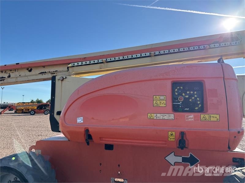 JLG 800 AJ 4WD Diesel Nacelle Articulee Articulating B Knikarmhoogwerkers