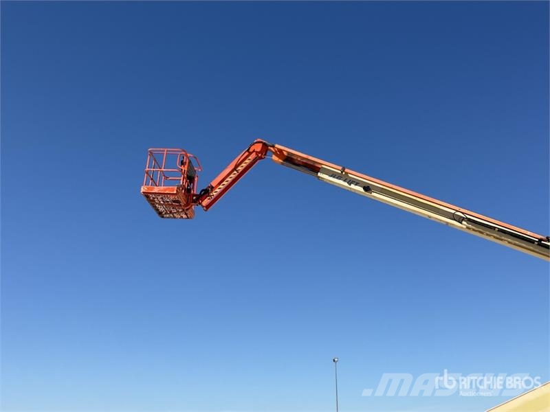 JLG 800 AJ 4WD Diesel Articulating Boom Lift Zglobne dvižne ploščadi