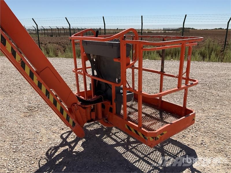 JLG 800 AJ 4WD Diesel Articulating Boom Lift Zglobne dvižne ploščadi