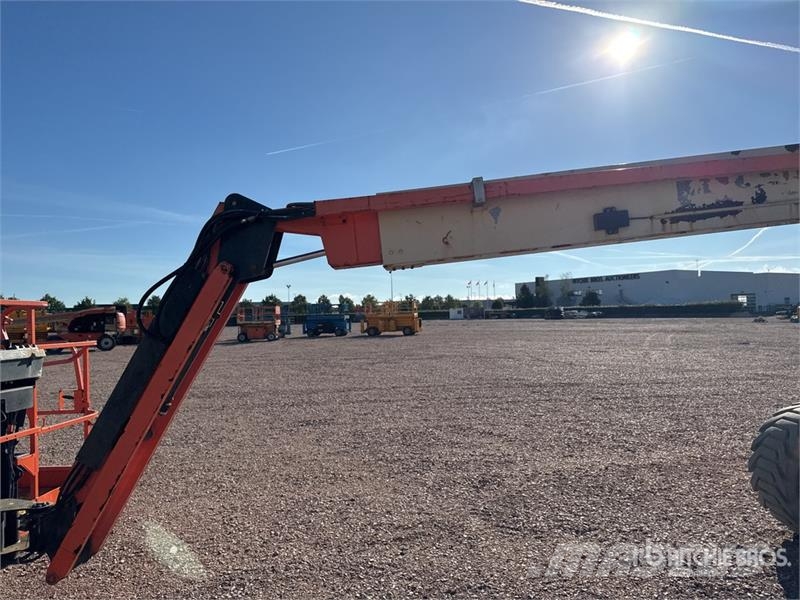 JLG 800 AJ 4WD Diesel Nacelle Articulee Articulating B Knikarmhoogwerkers