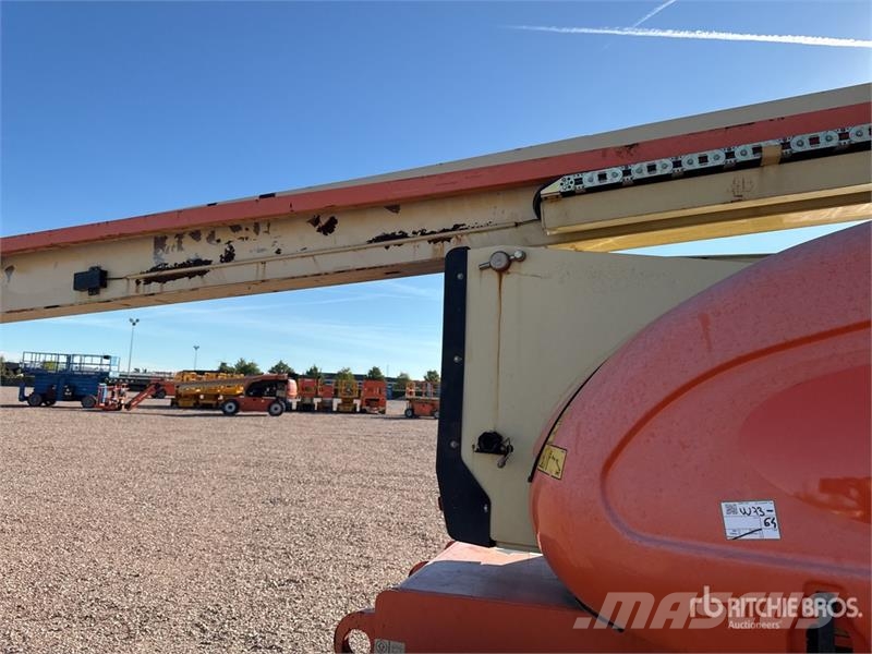 JLG 800 AJ 4WD Diesel Nacelle Articulee Articulating B Knikarmhoogwerkers