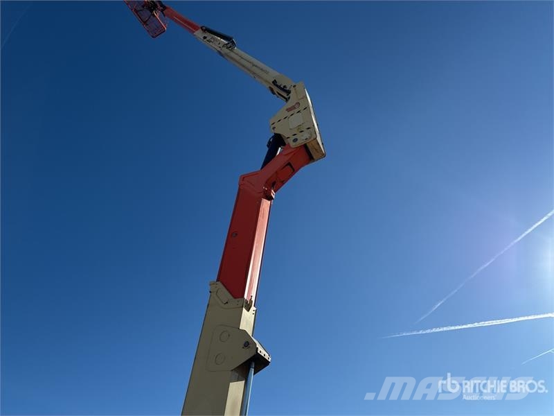 JLG 800 AJ 4WD Diesel Nacelle Articulee Articulating B Knikarmhoogwerkers