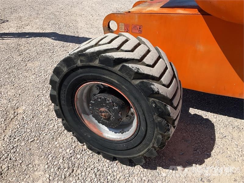 JLG 800 AJ 4WD Diesel Articulating Boom Lift Zglobne dvižne ploščadi