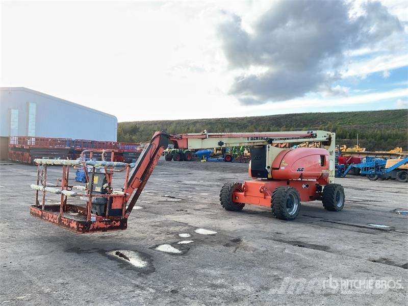 JLG 800 AJ 4WD Diesel Articulating Boom Lift Articulated boom lifts
