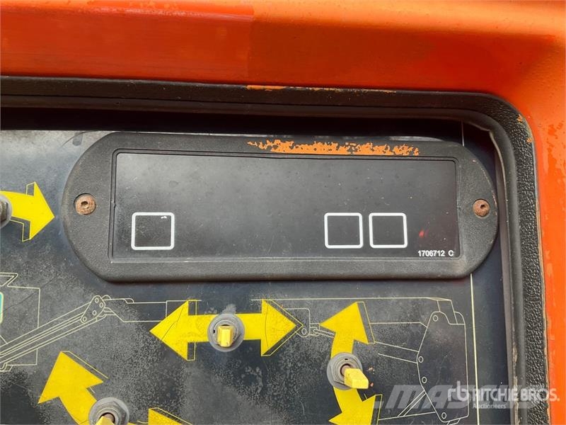 JLG 800AJ 4WD Diesel 4WD Diesel Telescopic Boom Lift Teleskoop poomtõstukid