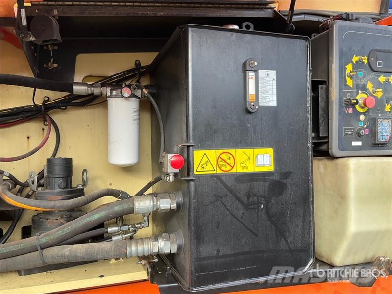 JLG 800AJ 4WD Diesel 4WD Diesel Telescopic Boom Lift Teleskoop poomtõstukid