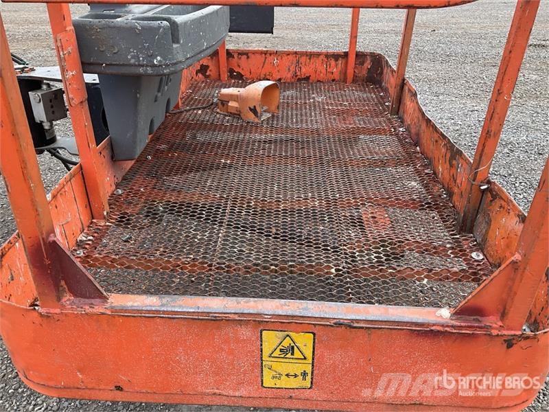 JLG 800AJ 4WD Diesel Articulating Boom Lift Articulated boom lifts