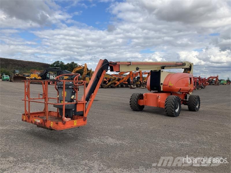 JLG 800AJ 4WD Diesel Articulating Boom Lift Articulated boom lifts