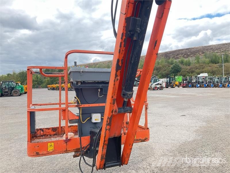 JLG 800AJ 4WD Diesel Articulating Boom Lift Articulated boom lifts