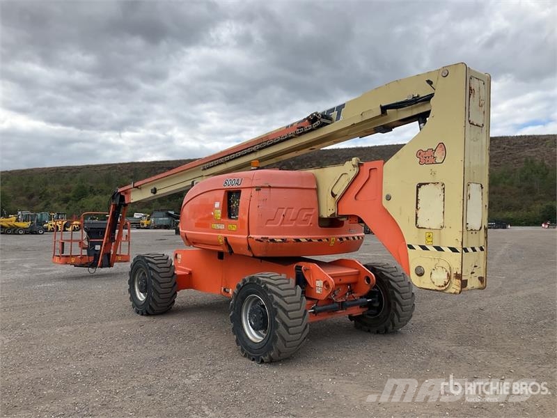 JLG 800AJ 4WD Diesel Articulating Boom Lift Articulated boom lifts