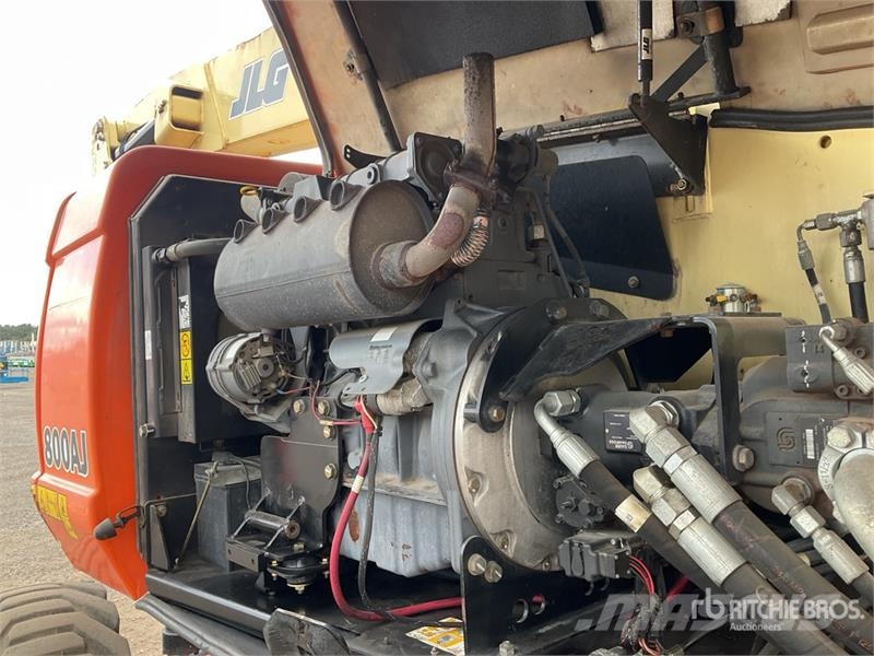 JLG 800AJ 4WD Diesel Articulating Boom Lift Articulated boom lifts