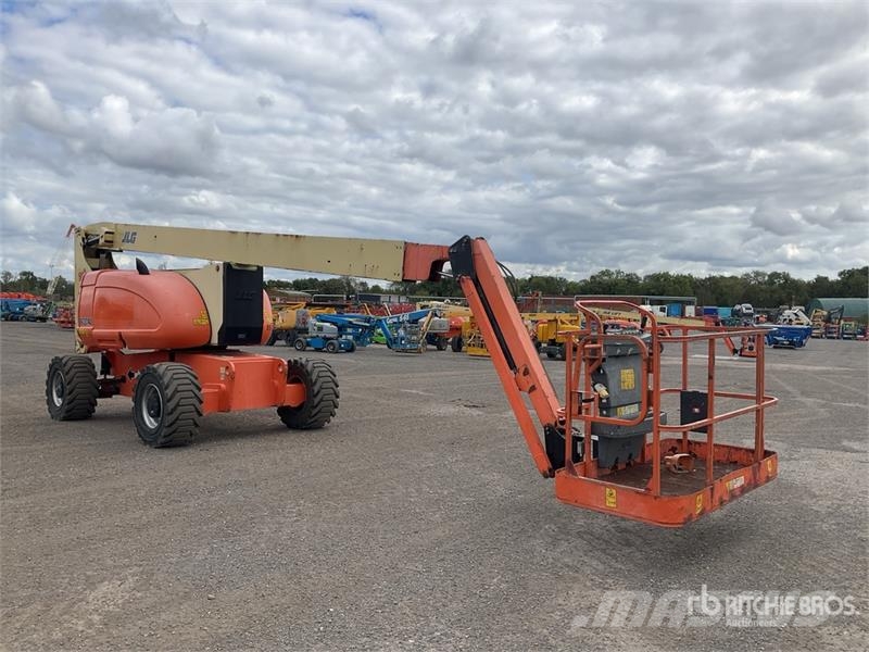 JLG 800AJ 4WD Diesel Articulating Boom Lift Articulated boom lifts